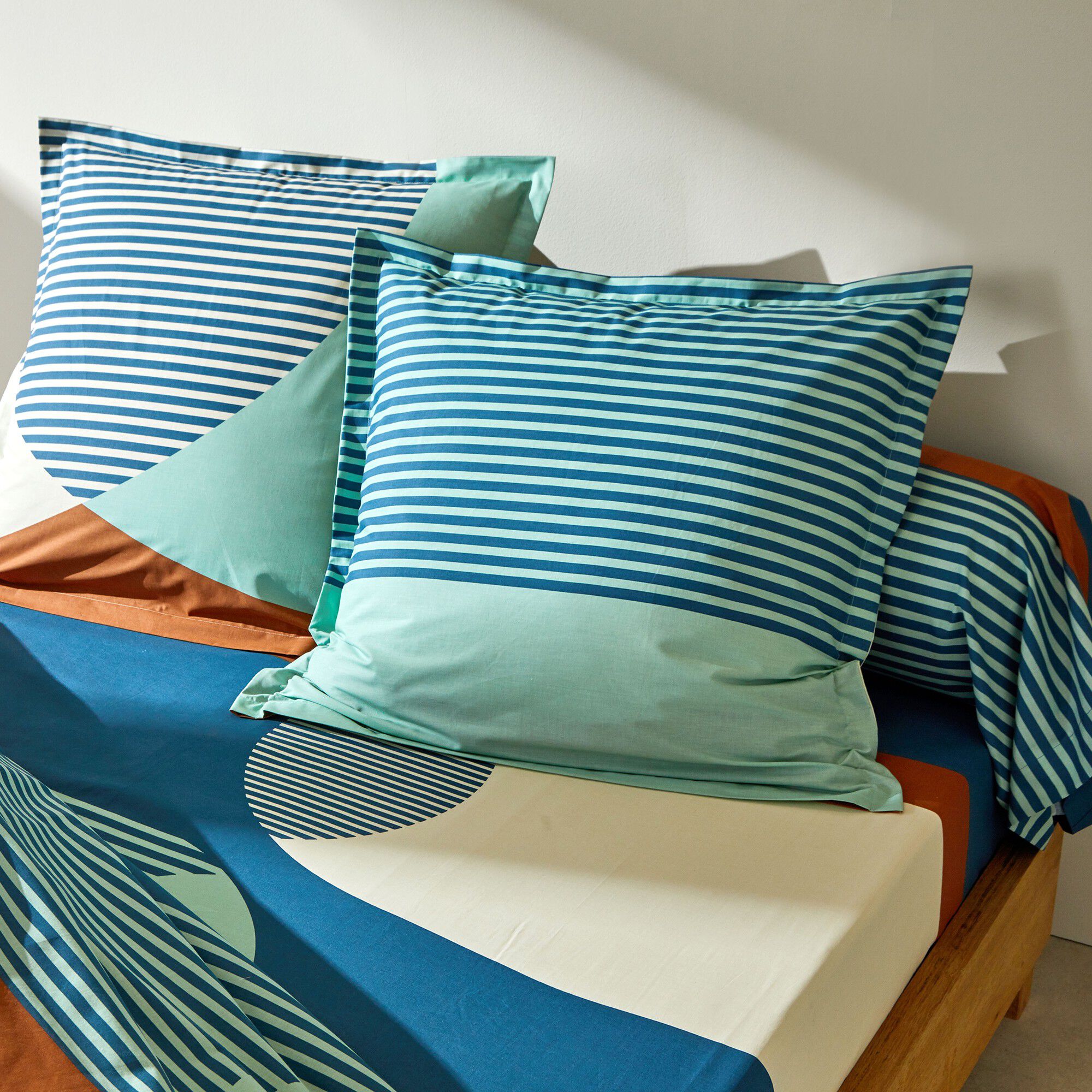 Linge de lit Nico en coton imprimé rayures style graphique