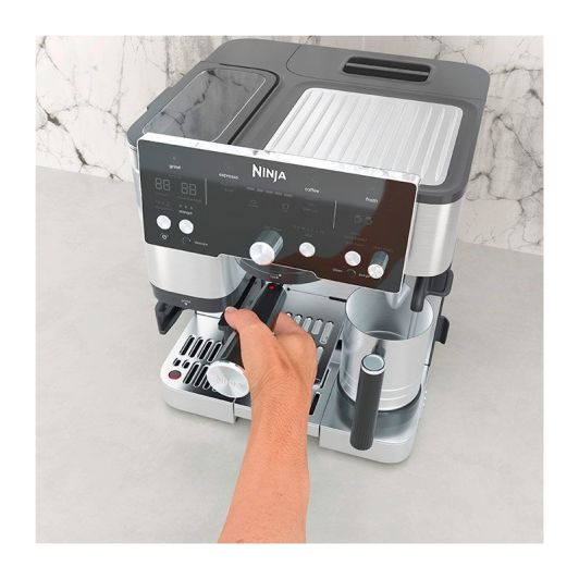 Espressor NINJA Luxe Café Essentia
