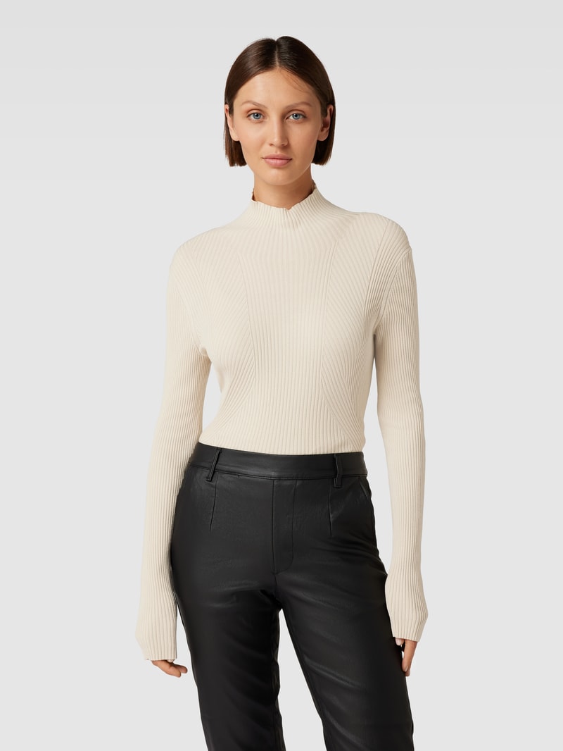 Strickpullover mit Stehkragen in ecru