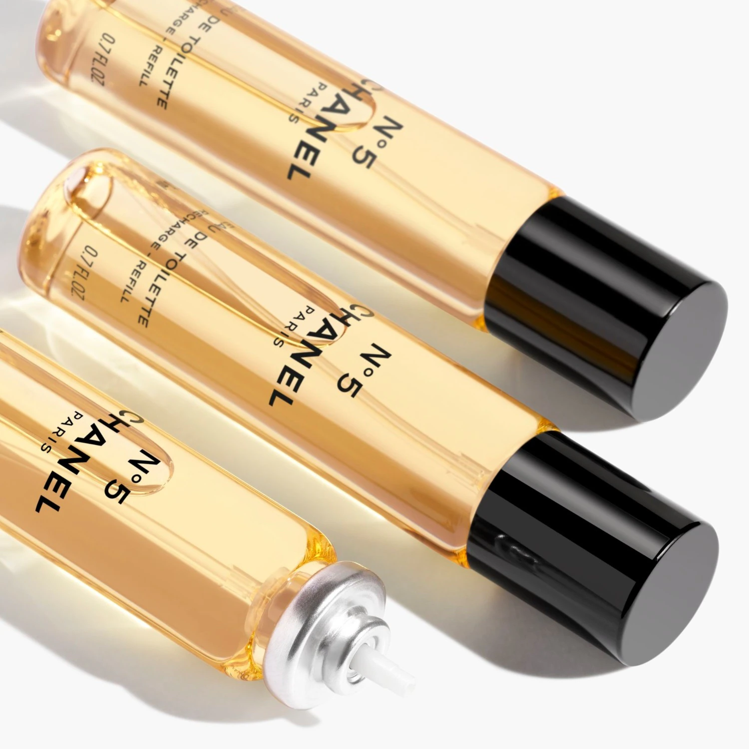CHANEL TWIST AND SPRAY
