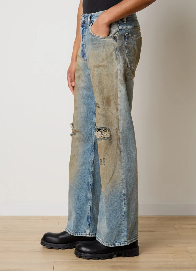Acne Studios Loose fit jeans made of organic cotton with a destroyed finish