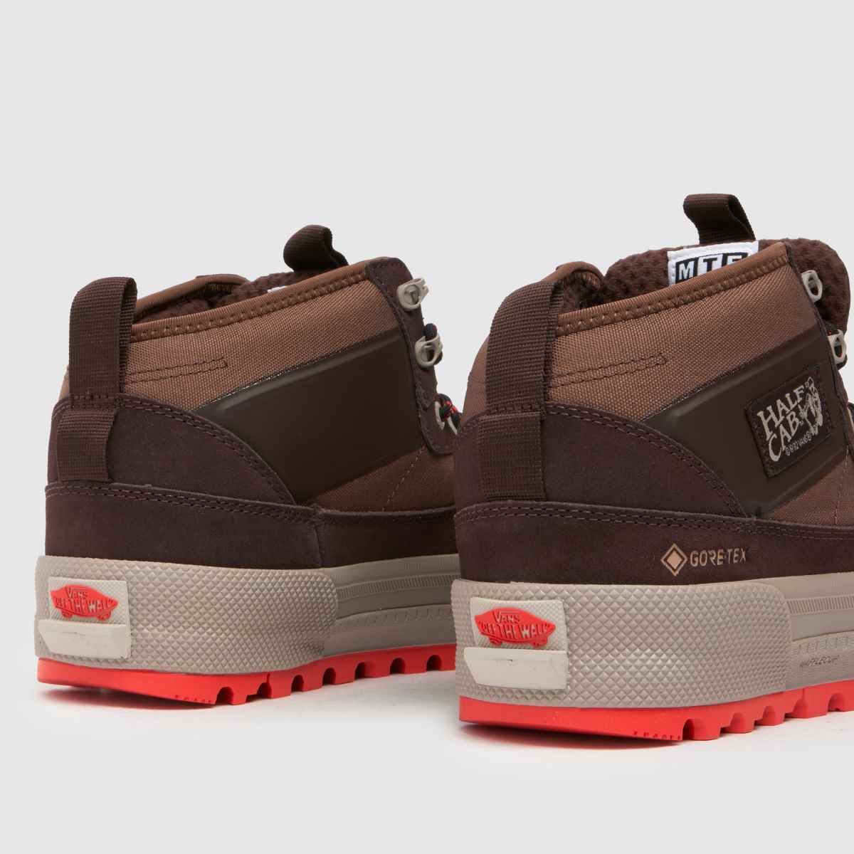 Vans – MTE – Half Cab Gore-Tex – Bruna, flerfärgade sneakers