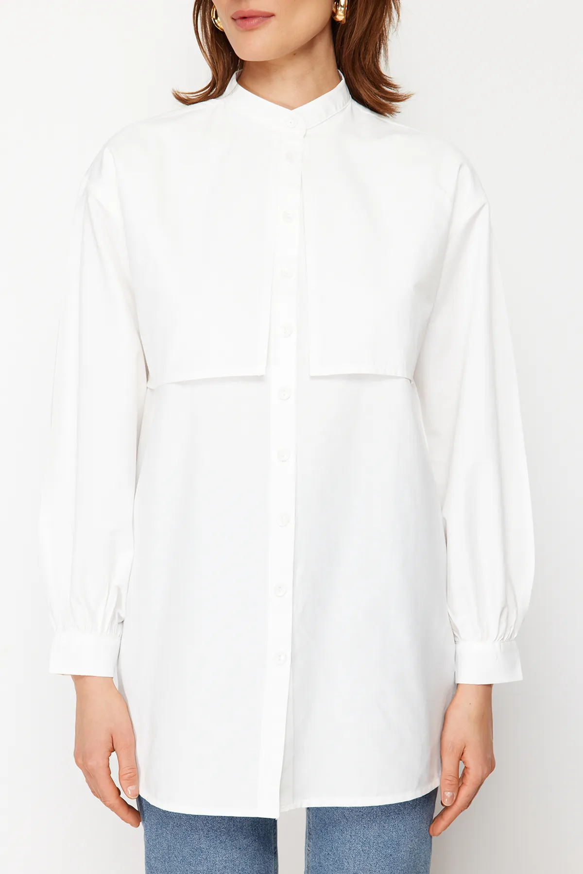 Trendyol Modest  Cremefarbenes gewebtes Baumwollhemd TCTSS23TG00030