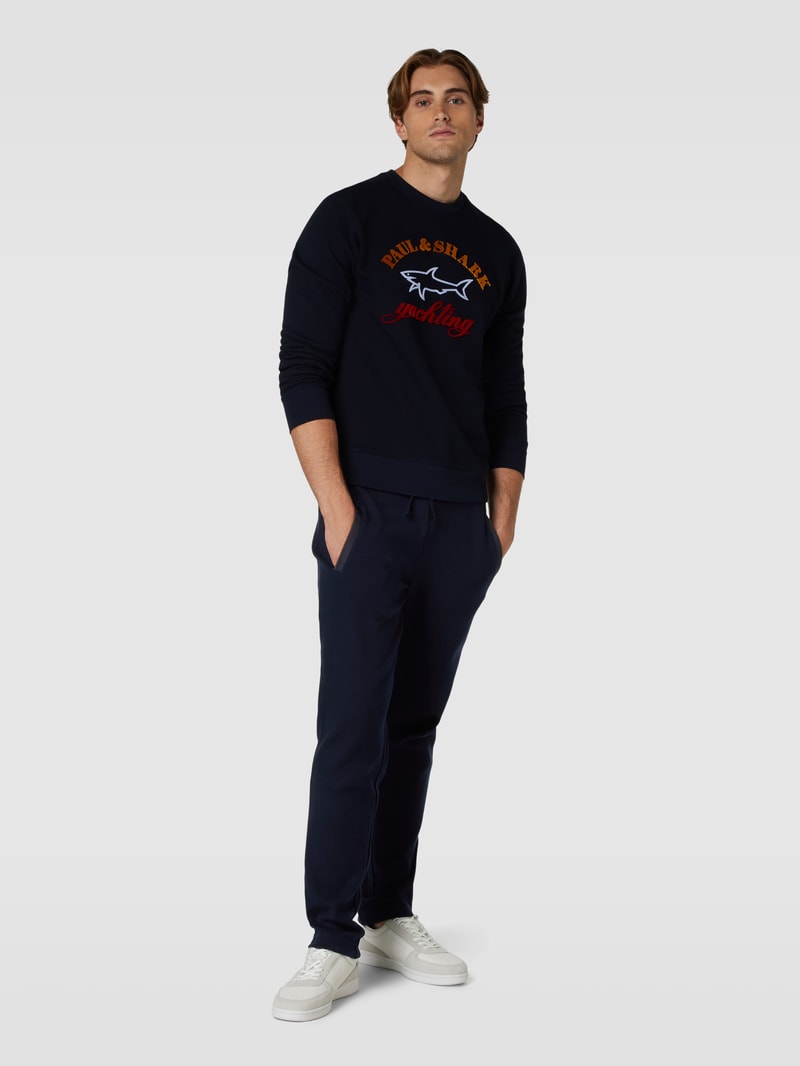 Sweatpants mit Gesäßtasche in marineblau