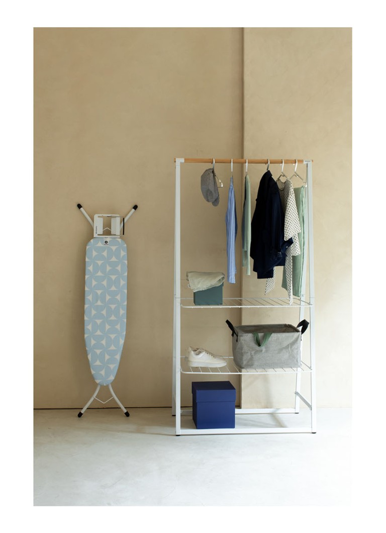 Σιδερώστρα Brabantia A Fresh Breeze με βάση σίδερου