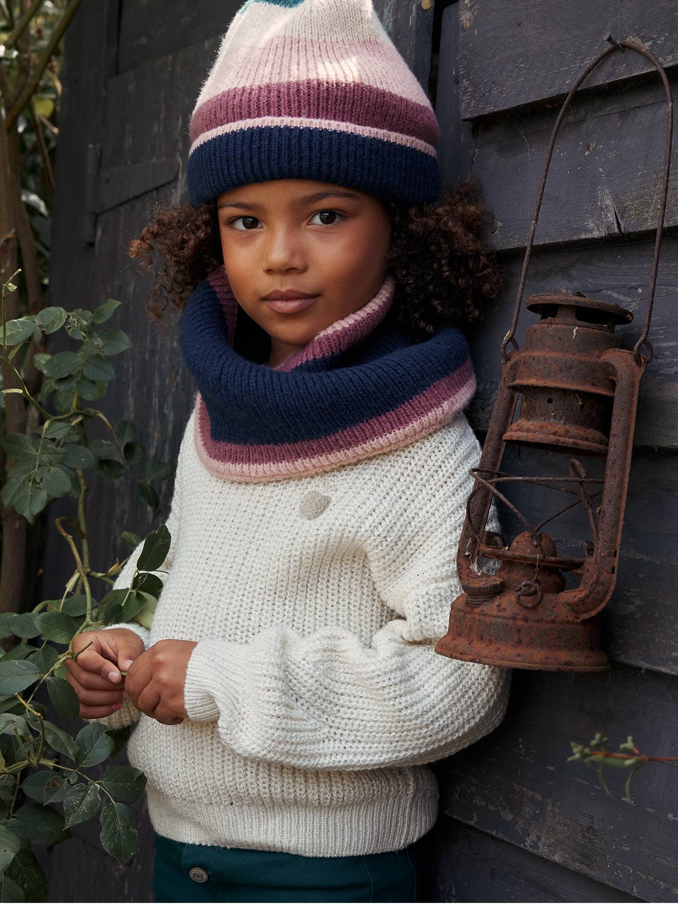 Pull maille perlée animation badge irisé fille écru