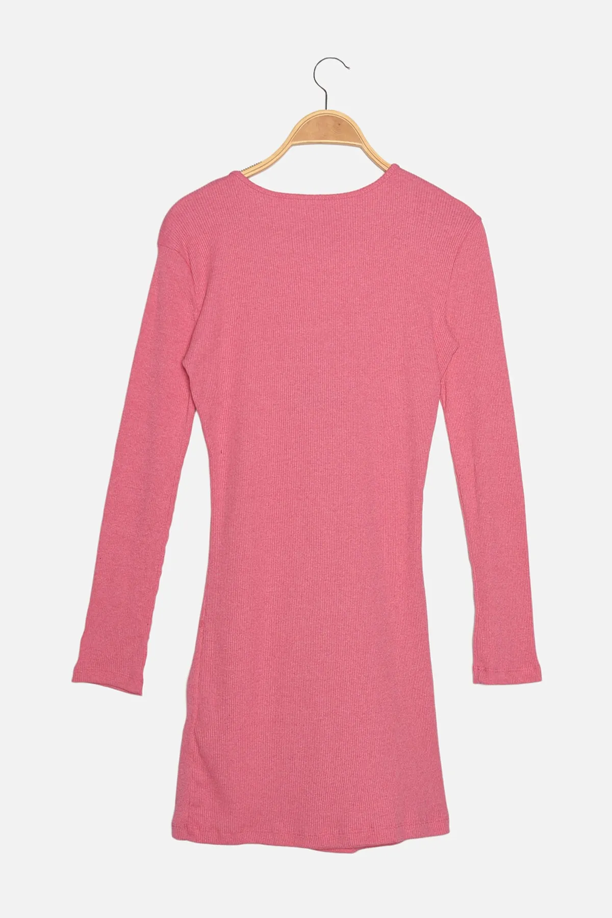 Trendyol Collection  Rosafarbenes, rückenfreies, geripptes Strickkleid TWOAW22EL0053