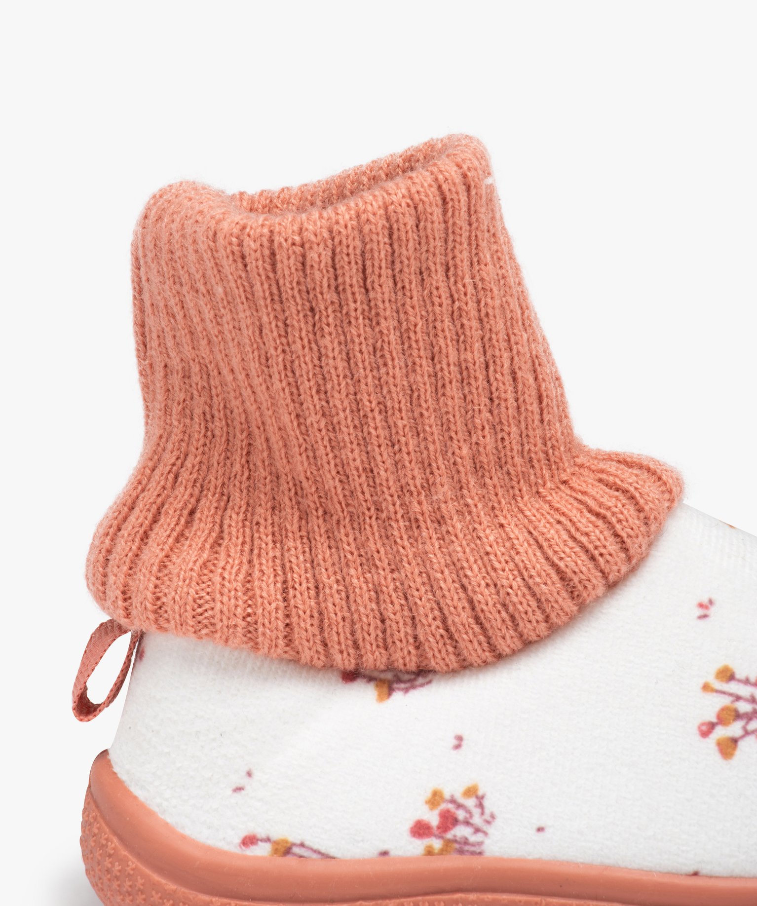Chaussons fille imprimés en velours et à col chaussette beige | GEMO