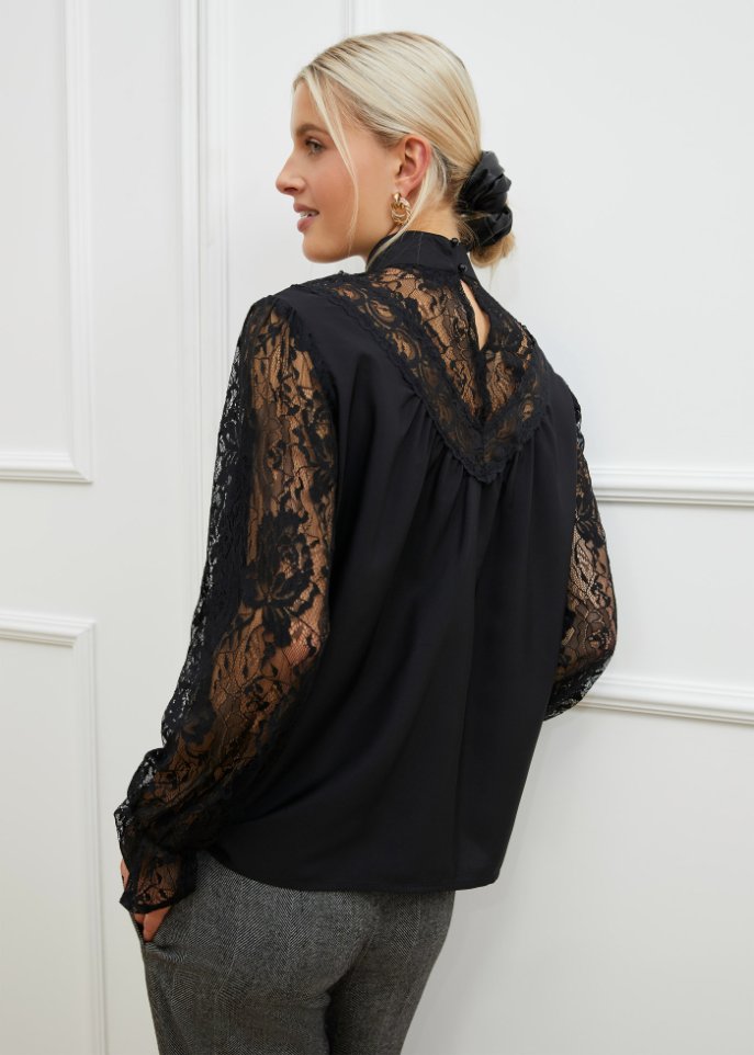 Bluse mit Spitze