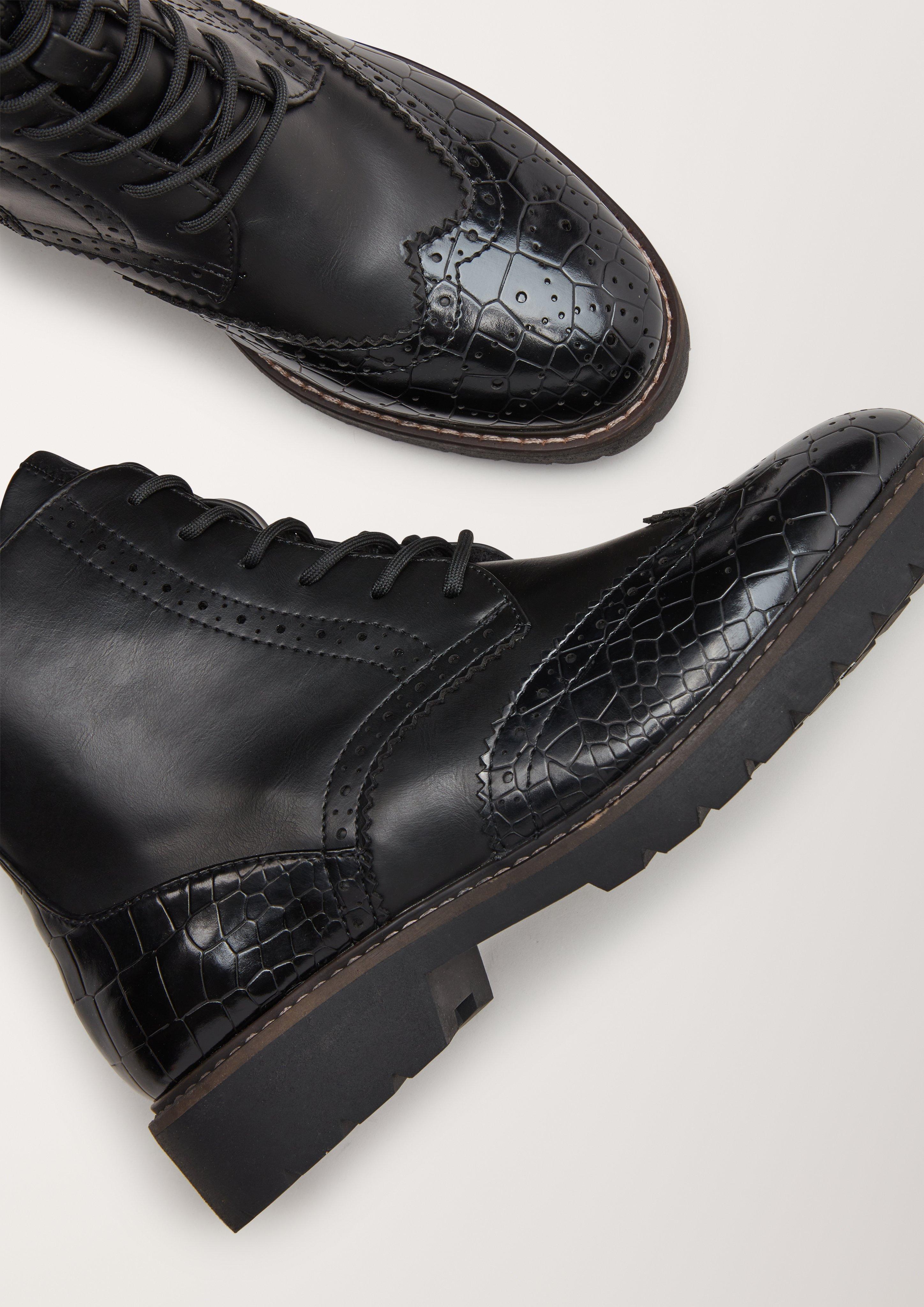 Brouge-Boots in Leder-Optik  101.107.101.25247-039