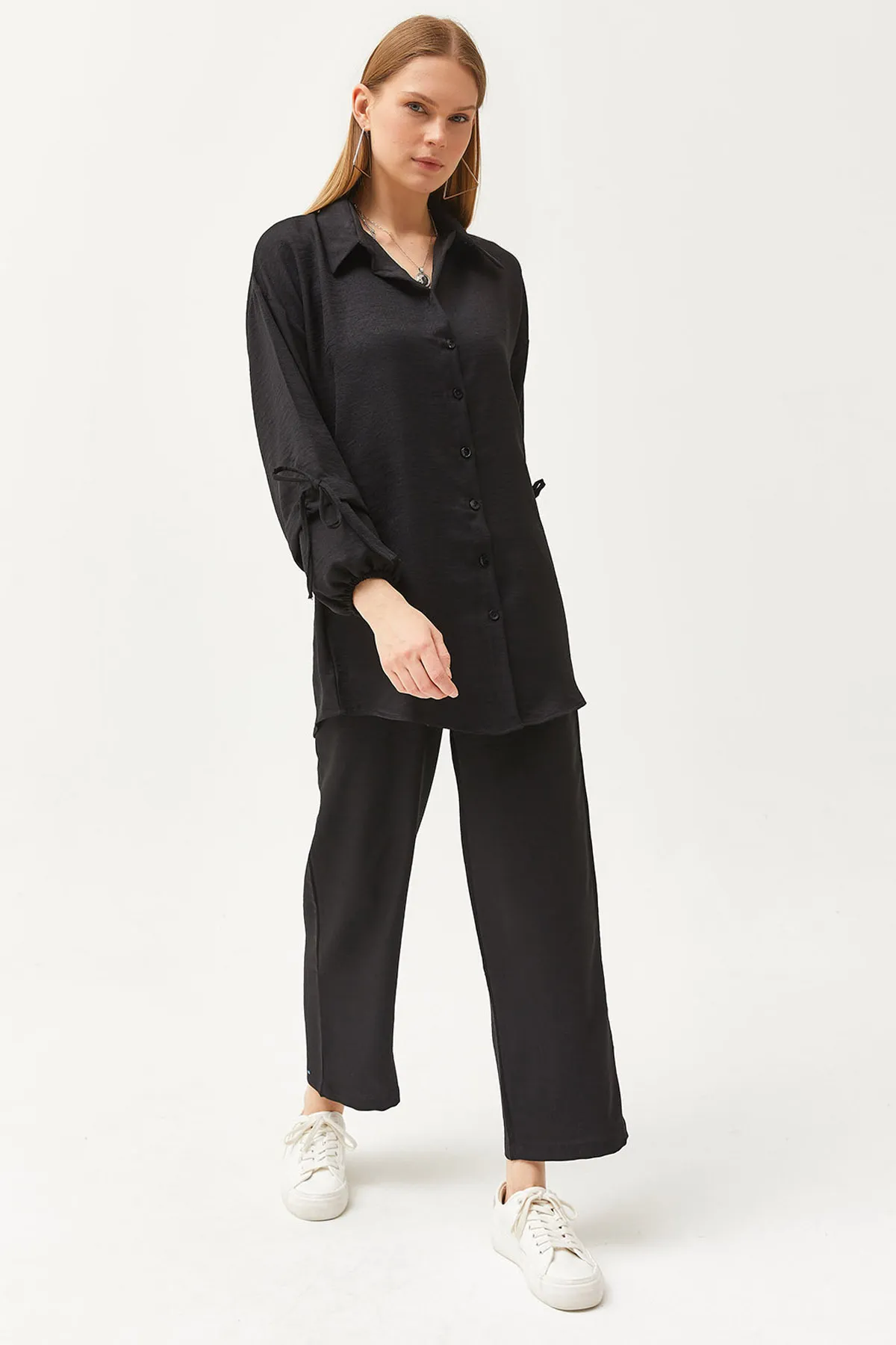 Olalook  Schwarzes Damen-Set aus Unter- und Oberteil aus Leinen TAL-00000001