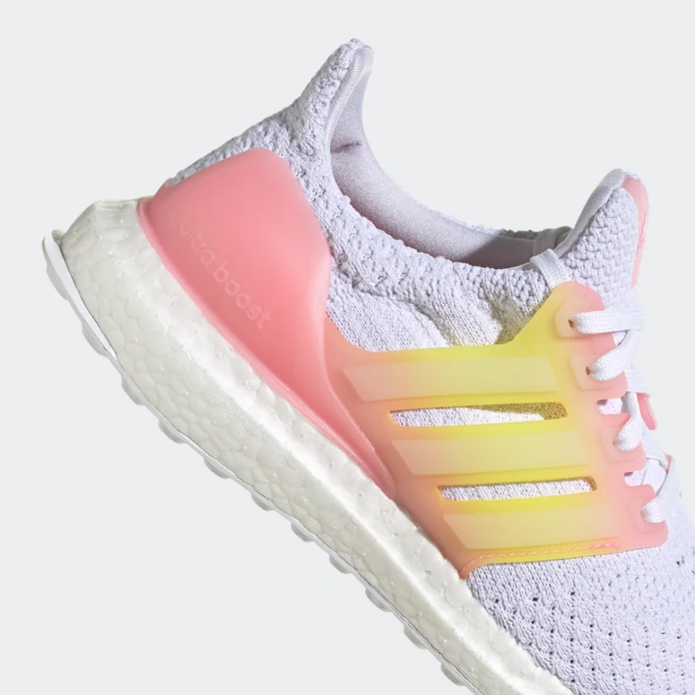 adidas Ultraboost 5.0 DNA GX9762 / weiss