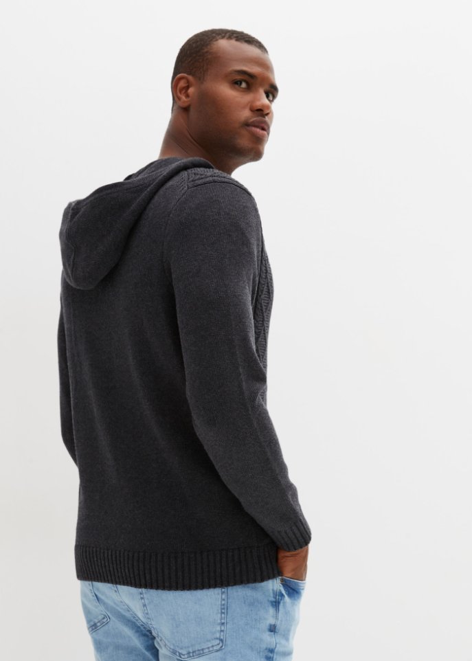 Strickjacke mit Zopfmuster