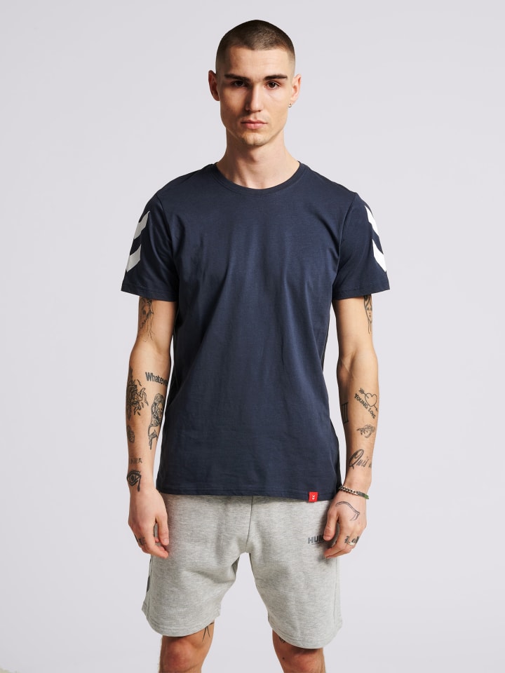 Hummel Hummel T-Shirt Hmllegacy Erwachsene in BLUE NIGHTS günstig kaufen