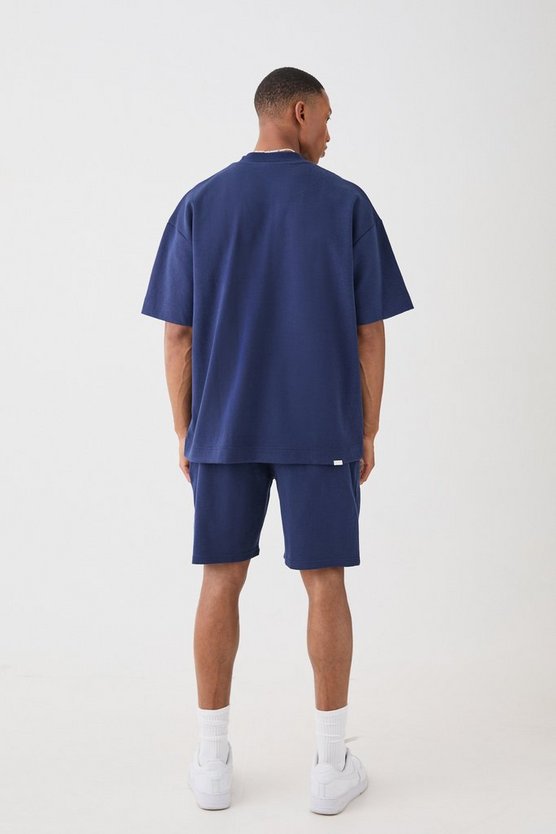 Oversize T-Shirt & Shorts