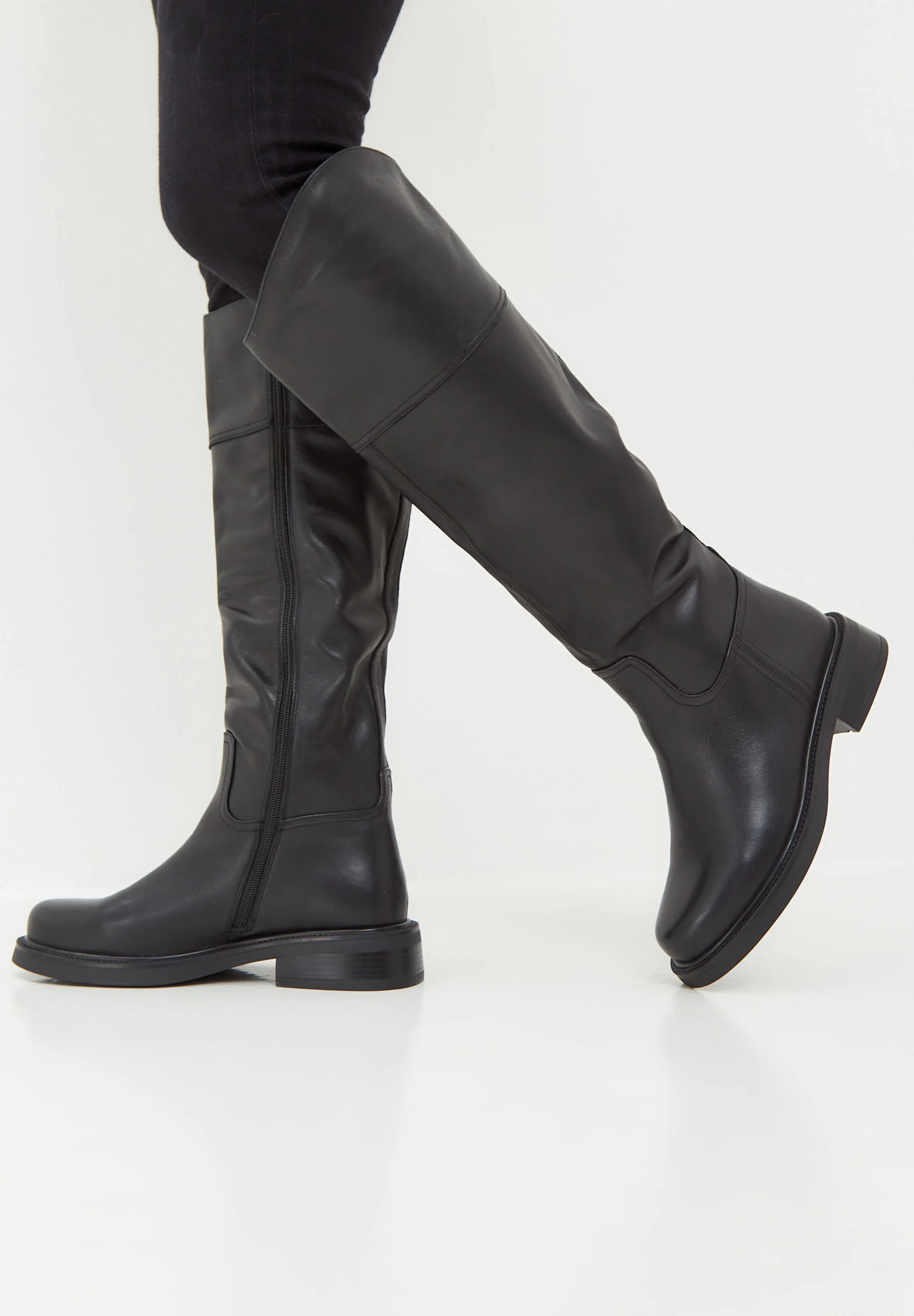 Botas por encima de la rodilla de Cesare Gaspari
