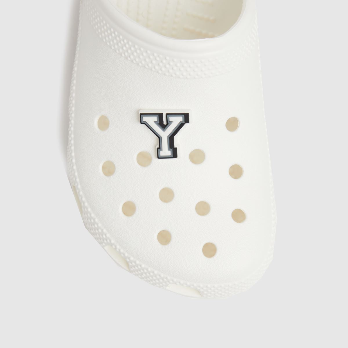 Crocs vita och svarta jibbitz bokstaven y