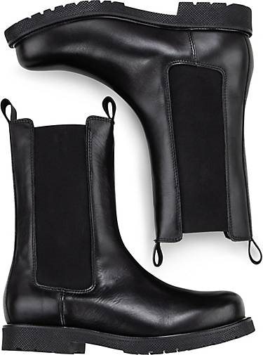Another A Chelsea Boot
