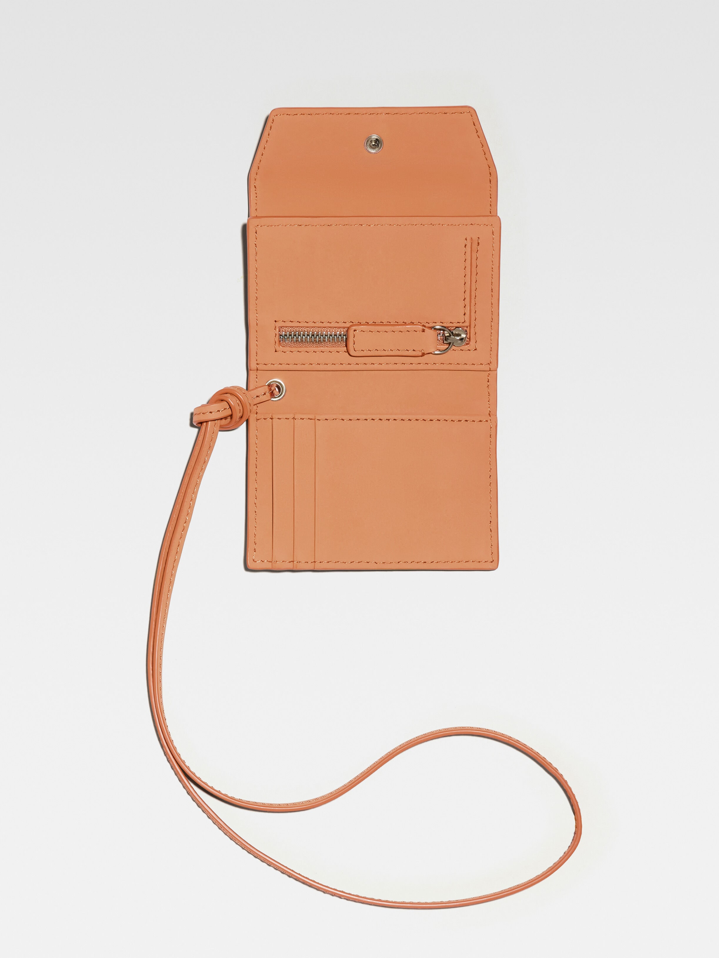 Le porte Jacquemus