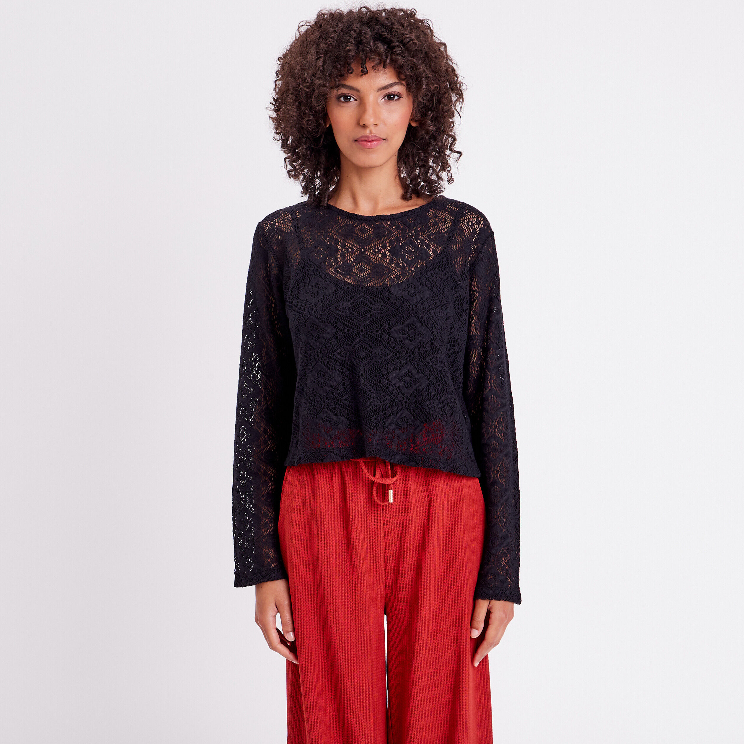 T-shirt crochet col rond noir femme | Cache Cache