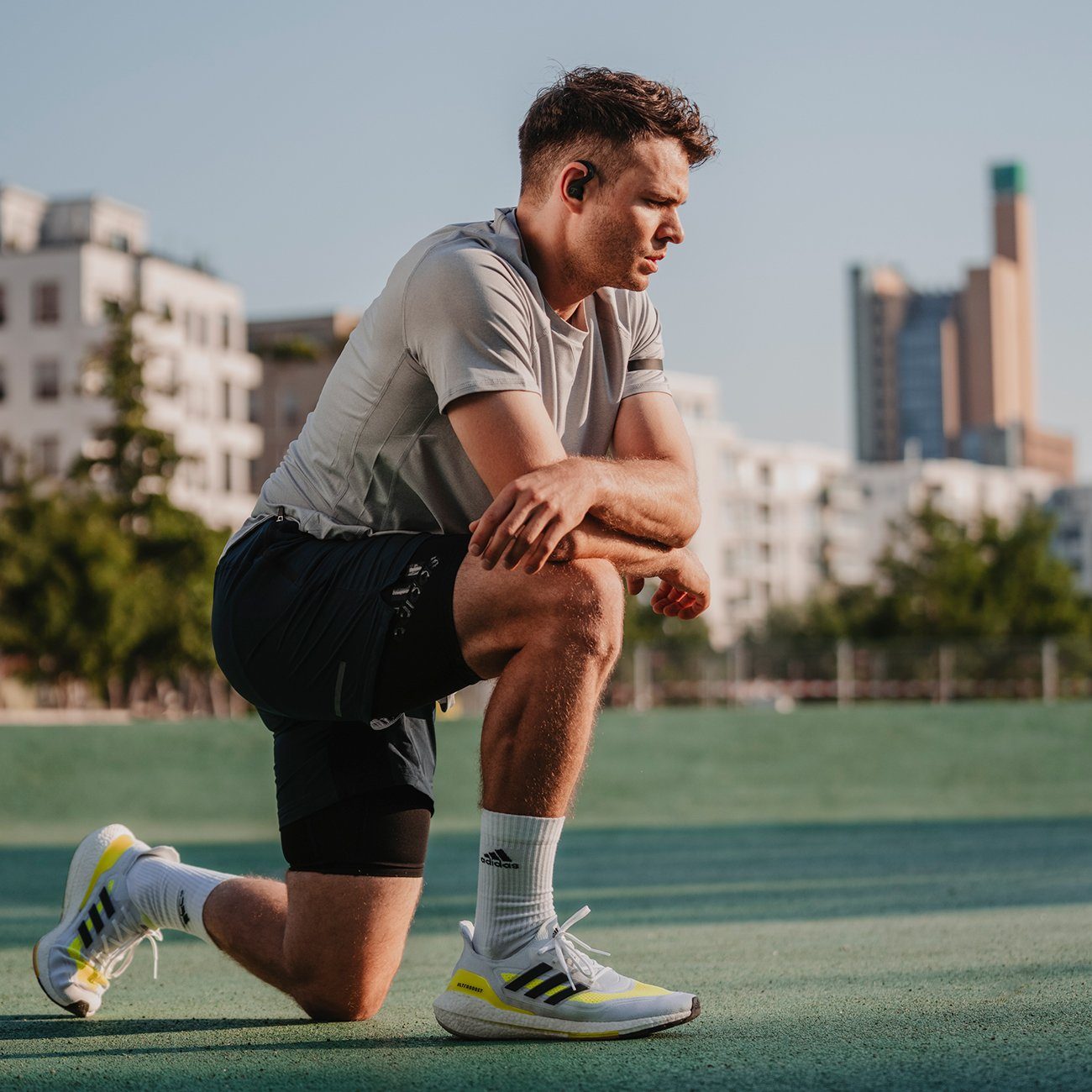Teufel AIRY SPORTS TWS wireless In-Ear-Kopfhörer (Smarte Touch-Steuerung an der Ohrmuschel für Musiksteuerung, Telefonannahme, Sprachassistent und Lautstärke, Sprühwassergeschützt nach IPX3, resistent gegen Regen, Schmutz und Staub)