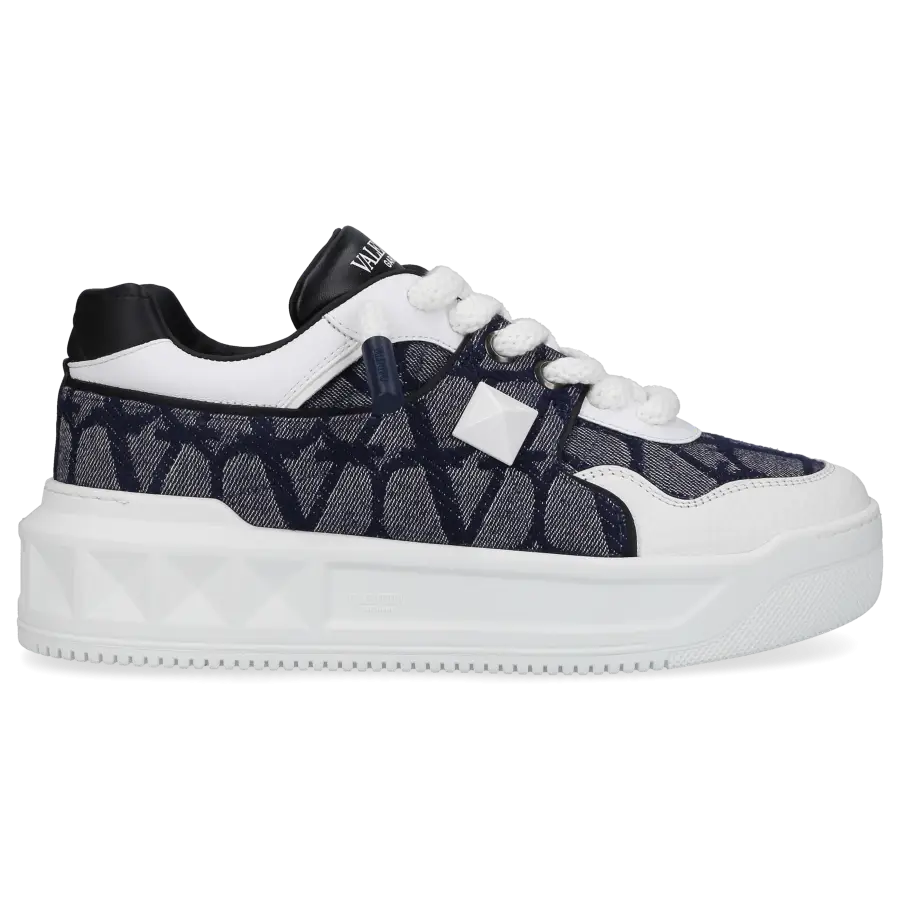 Valentino Garavani - Sneaker low ONE STUD XL Textil - weiß
