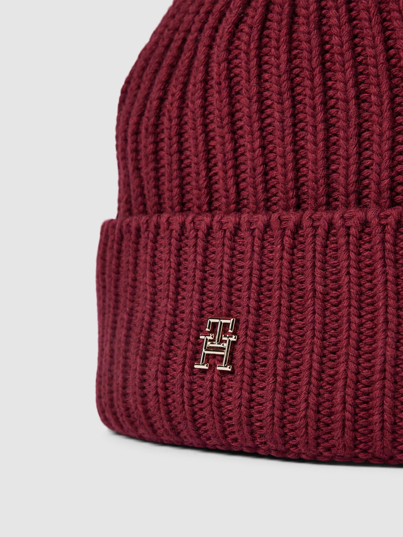 Beanie mit Label-Applikation Modell 'LIMITLESS' in bordeaux rot