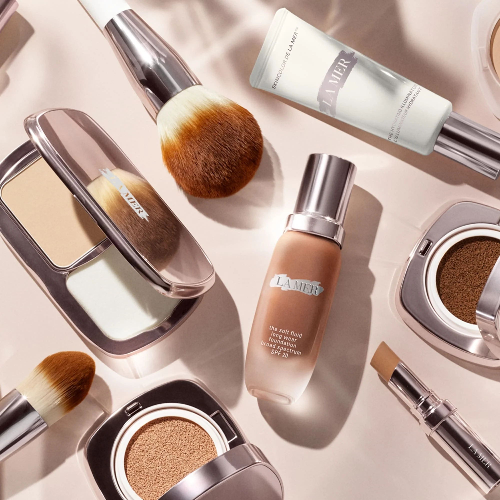Skincolor The Powder Brush - Meikkisivellin, Siveltimet