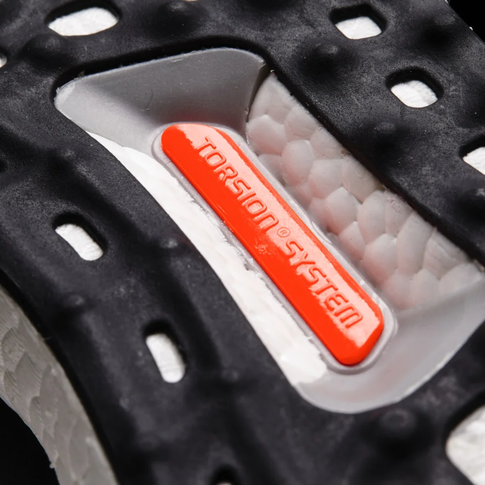 adidas UltraBoost B34050 / rot