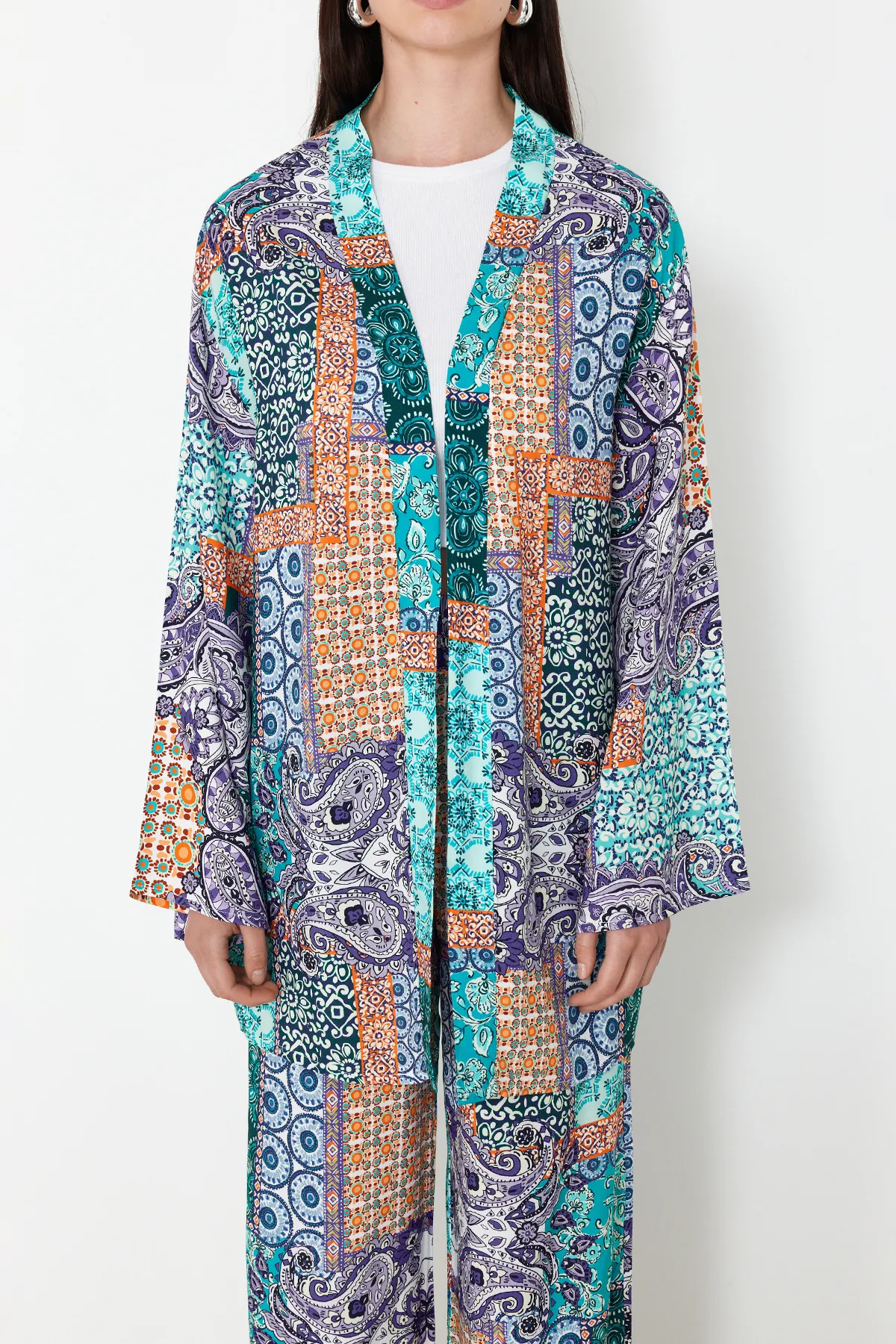 Trendyol Collection  Blauer Kimono mit Schalkragen und weitem Bein, gewebtes Viskoseoberteil und Unterteil TWOSS24AU00026