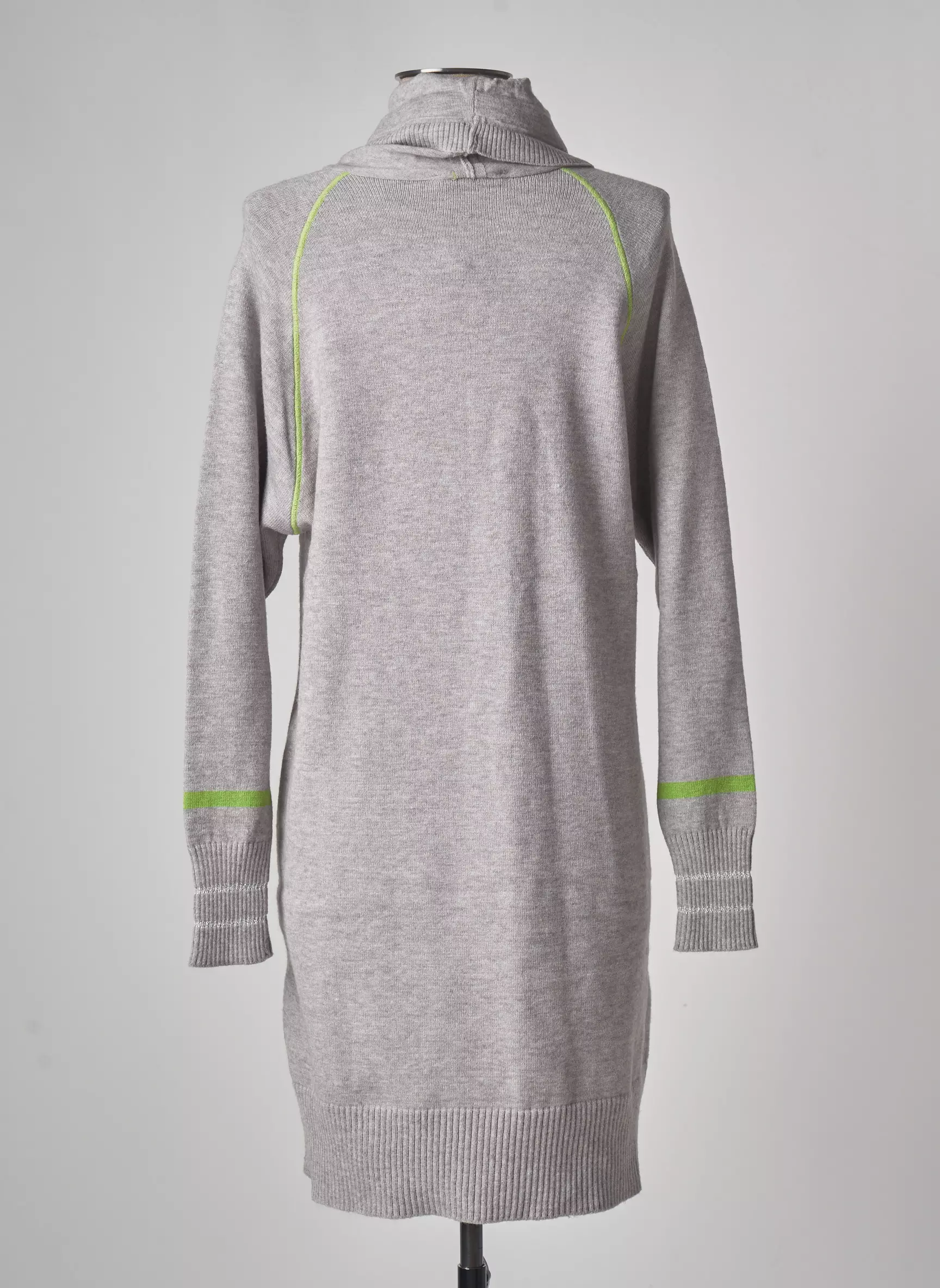 Pame Carrioni Robes Pulls Femme couleur gris