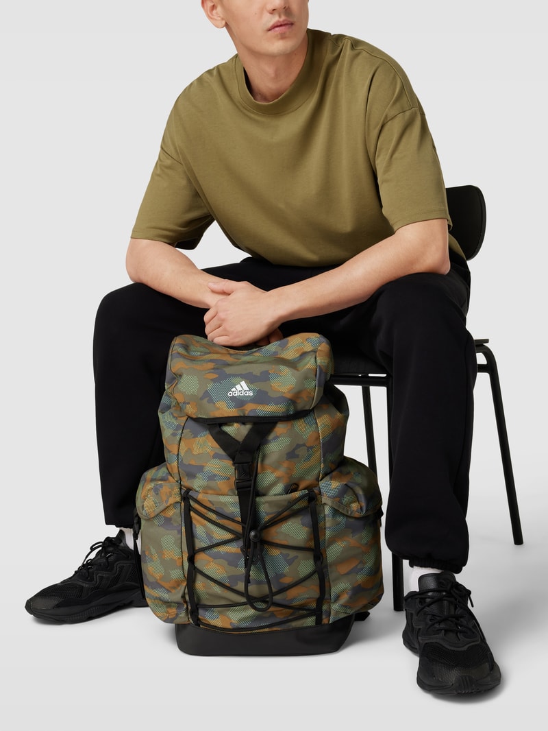Rucksack mit Camouflage-Muster in khaki