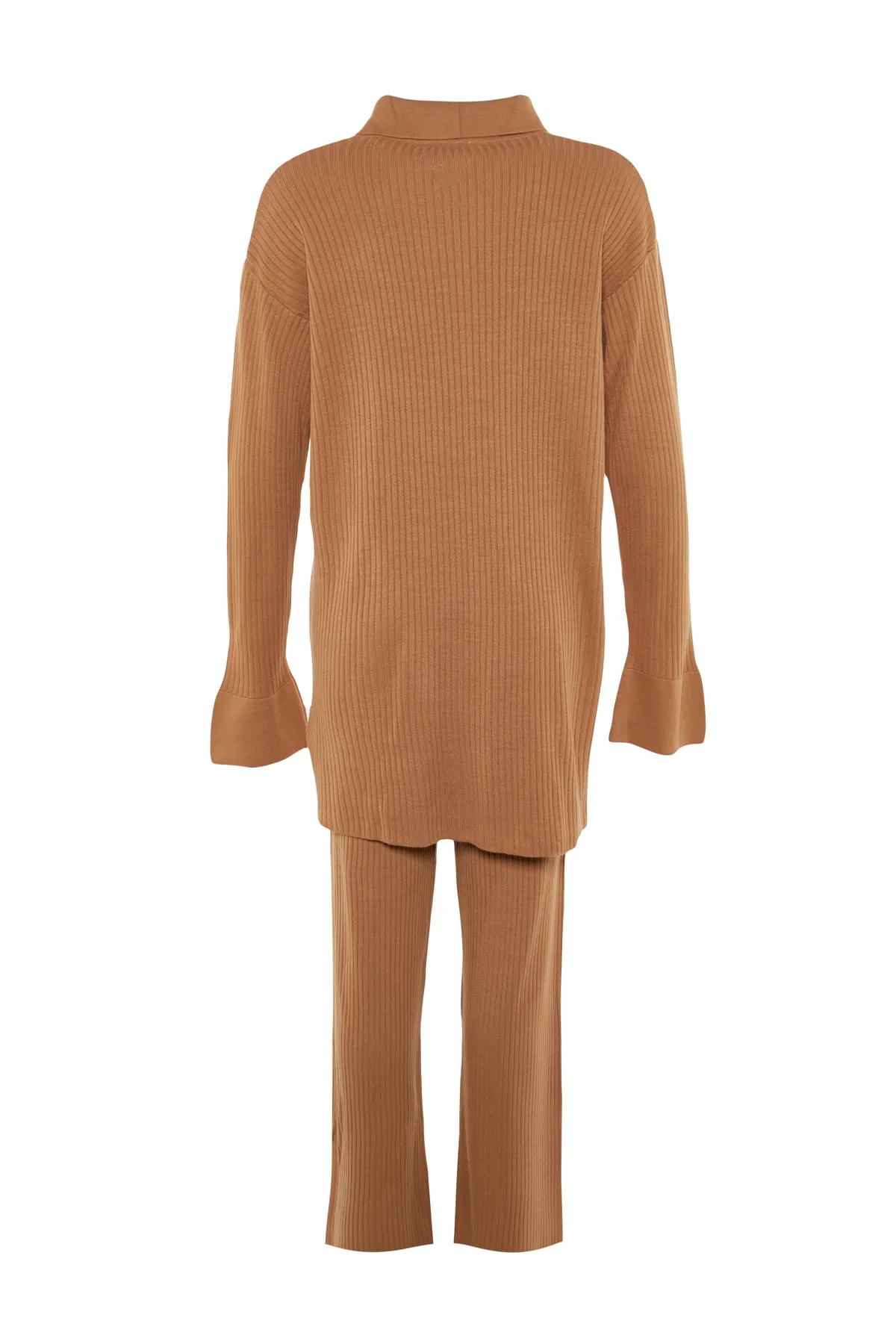 Trendyol Modest  Kamelfarbenes Strickset aus Cardigan und Hose mit Schlitzdetail TCTAW23US00028