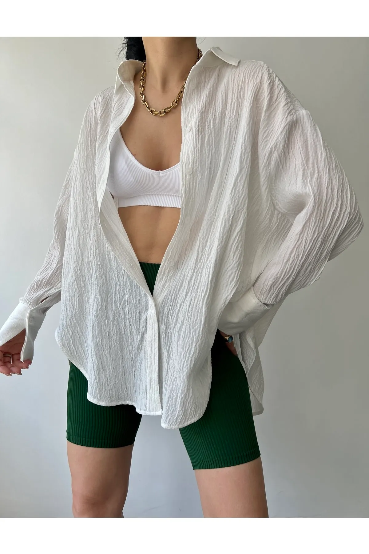 MAİ COLLECTİON  Weißes Oversize-Hemd für Damen von Durres
