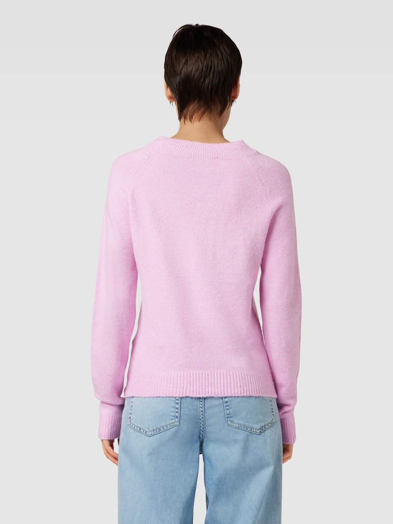 Strickpullover mit Rundhalsausschnitt Modell 'DOFFY' in hellrosa
