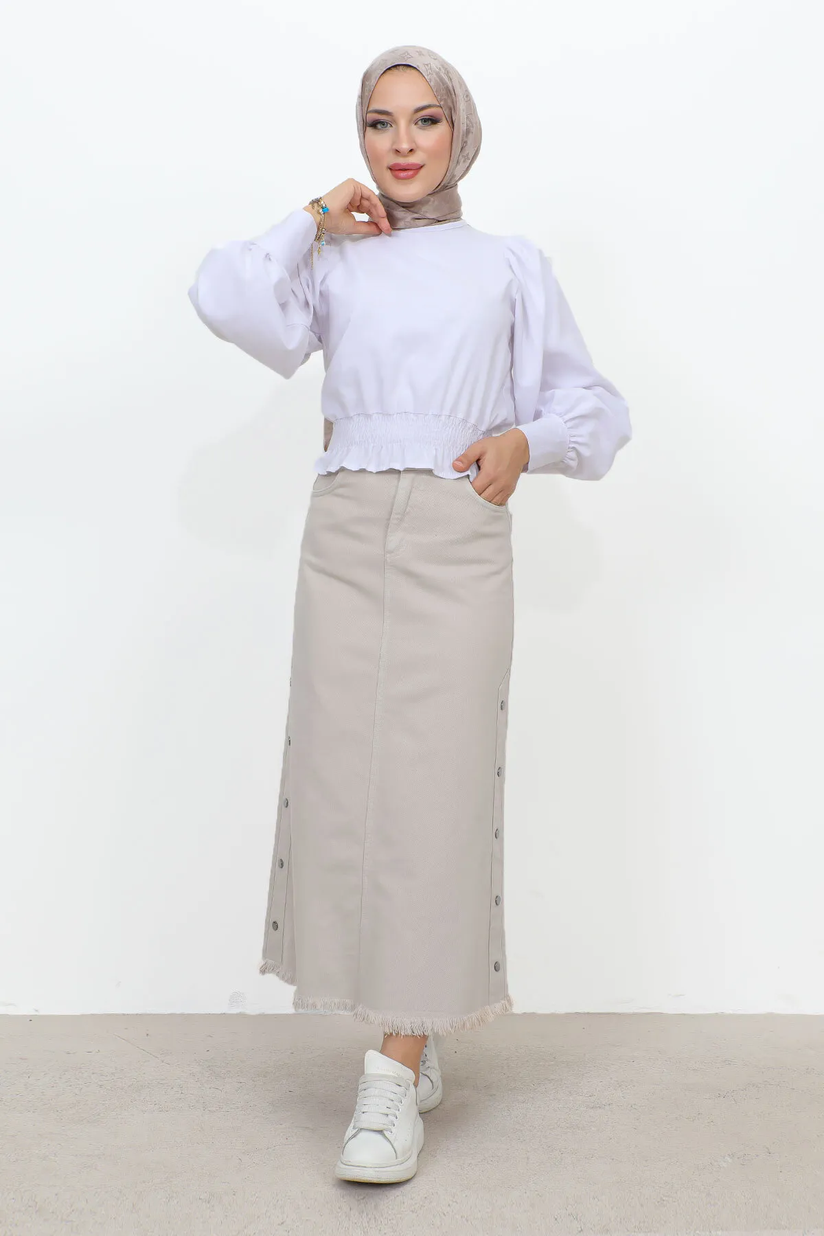 Tesettür Dünyası  Jeansrock mit ausgestellten Seiten TSD22019 Beige