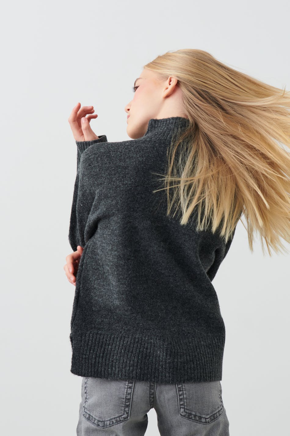 Y knitted polo sweater