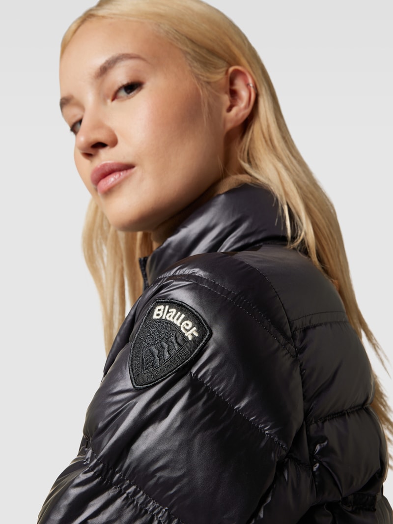 Steppjacke mit Stehkragen in schwarz