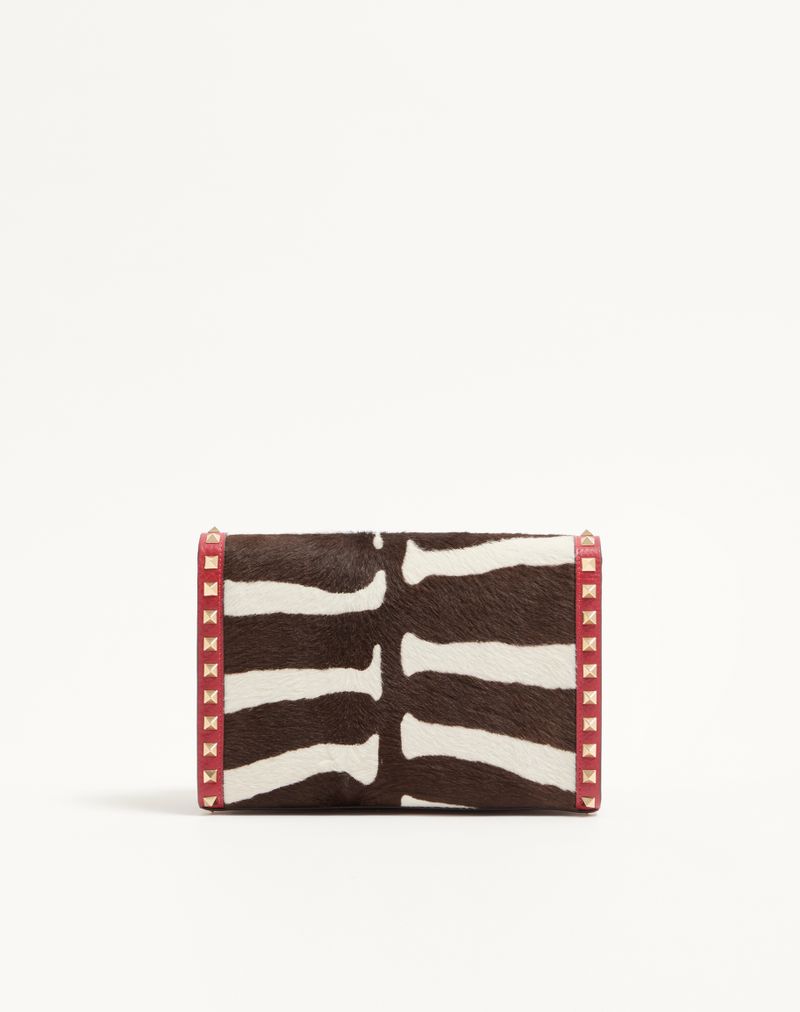 Valentino Garavani Rockstud Lille Crossbody-taske i dyreprint med hesteskindseffekt i kalveskind