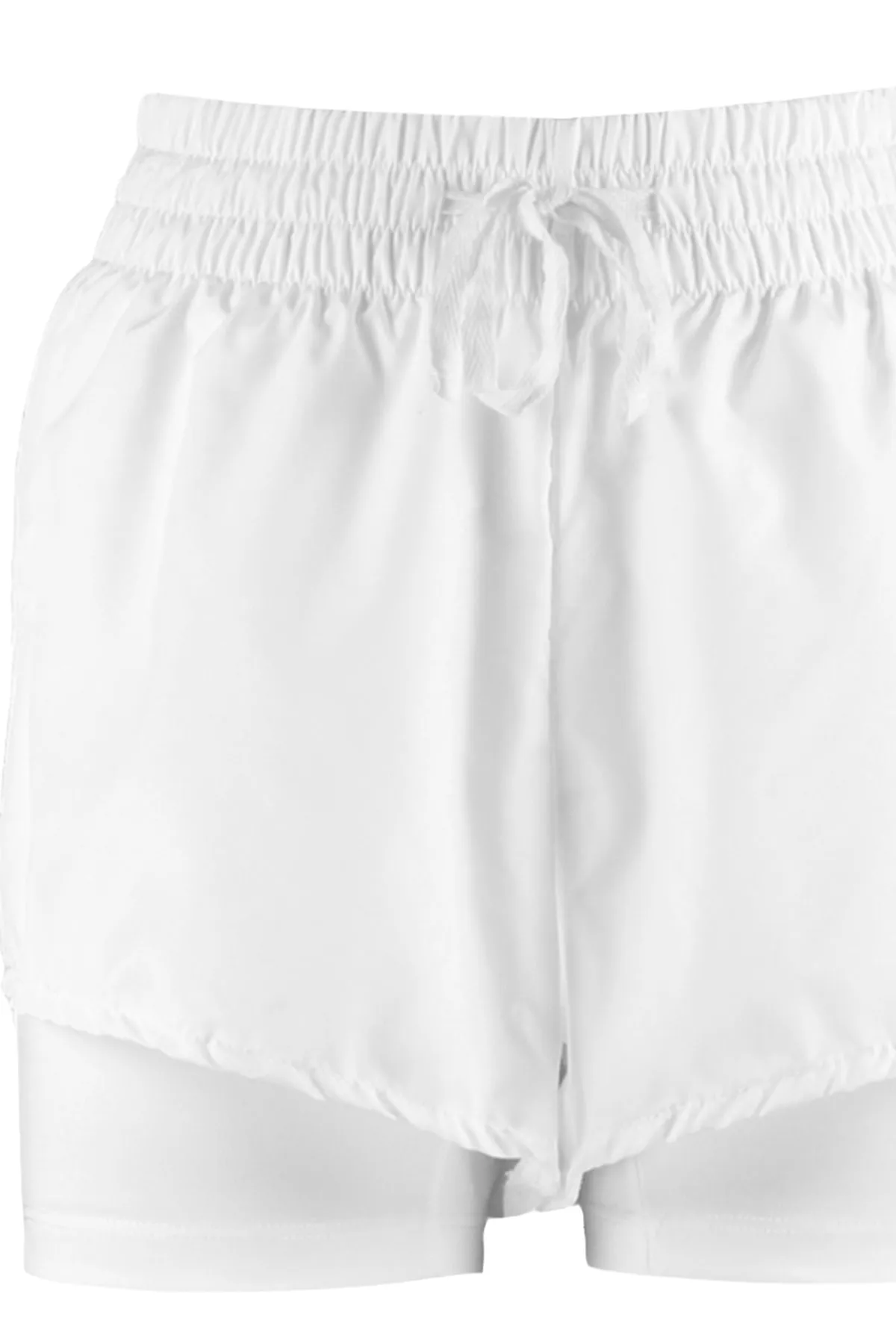 Trendyol Collection  Weiße zweilagige gestrickte Sportshorts aus Fallschirmstoff mit Innenshorts TWOAW21SR0012