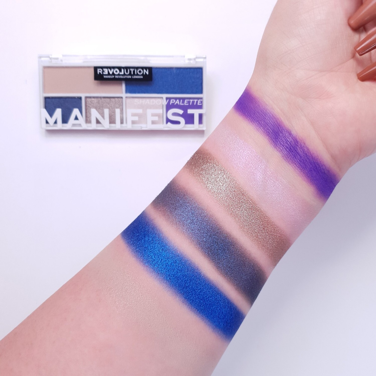 Relove Revolution Relove Colour Play Manifest Shadow Palette