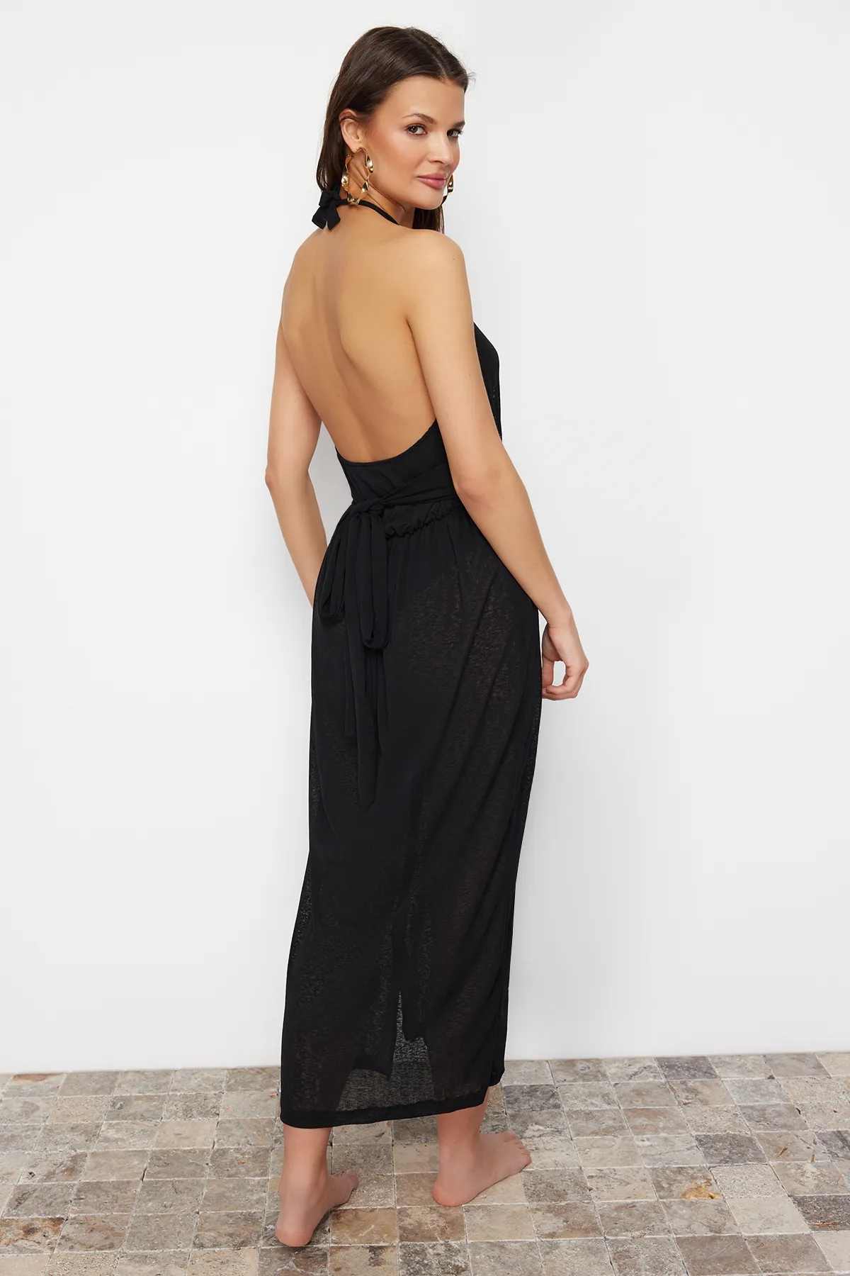 Trendyol Collection  Schwarzes Maxi-Strandkleid aus Strick TBESS24EL00124