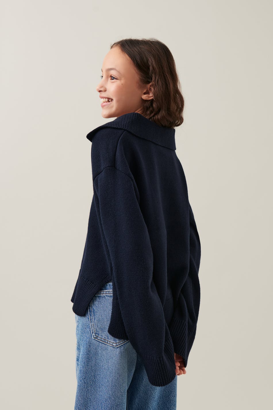 Y loose collar sweater
