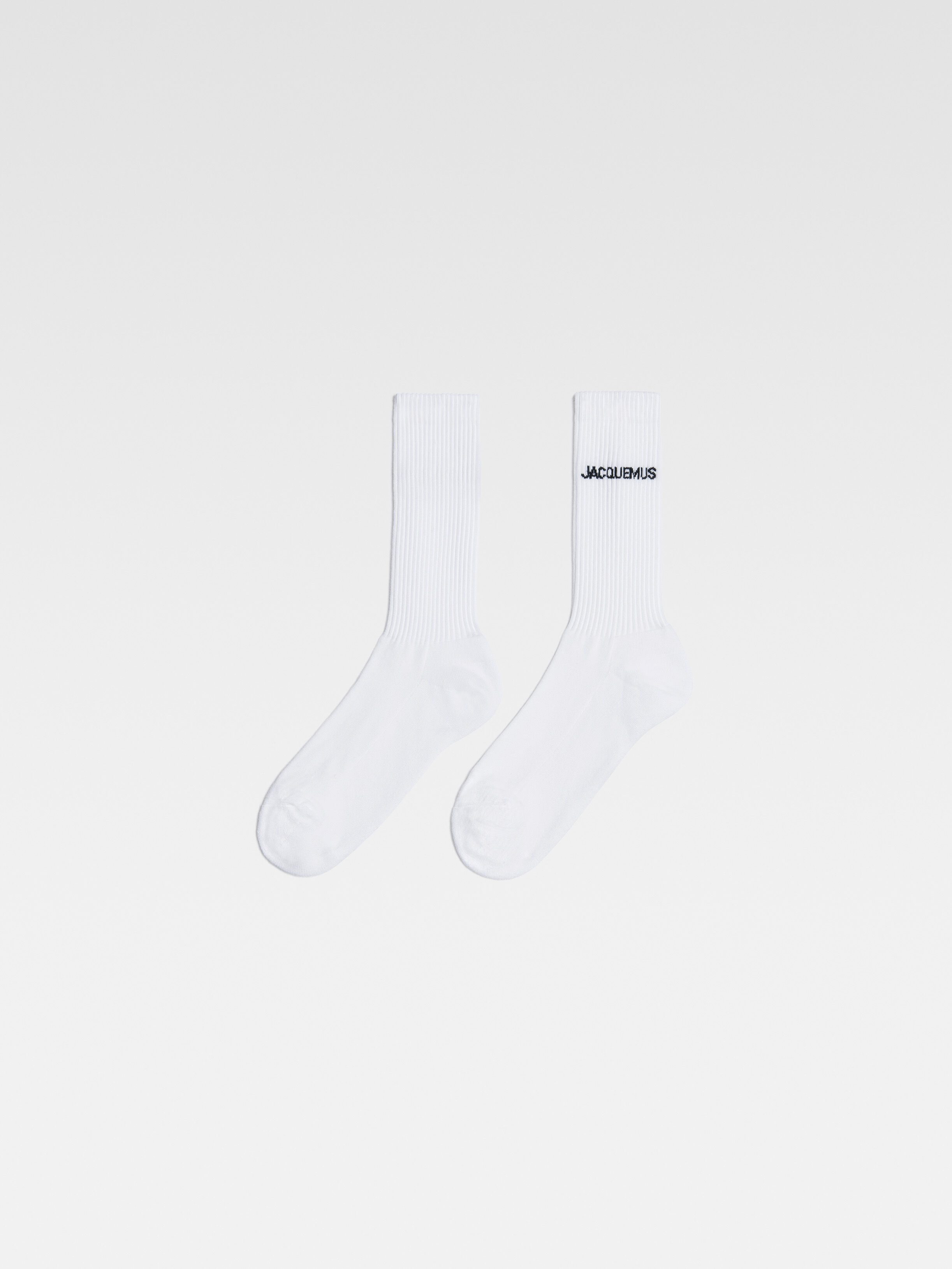 Les chaussettes Jacquemus