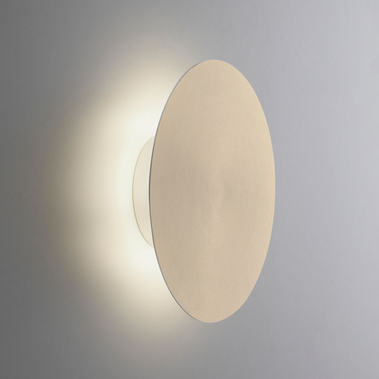 Paul Neuhaus LED Wandleuchte AKKU PUNTUA, Akkubetrieb, Klettverschluss, messing matt