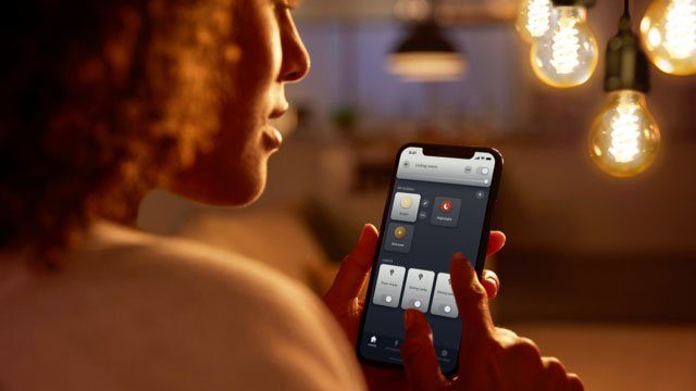 Philips Hue LED-Filament White Ambiance E14 Filament Einzelpack, E14, 1 St., Warmweiß