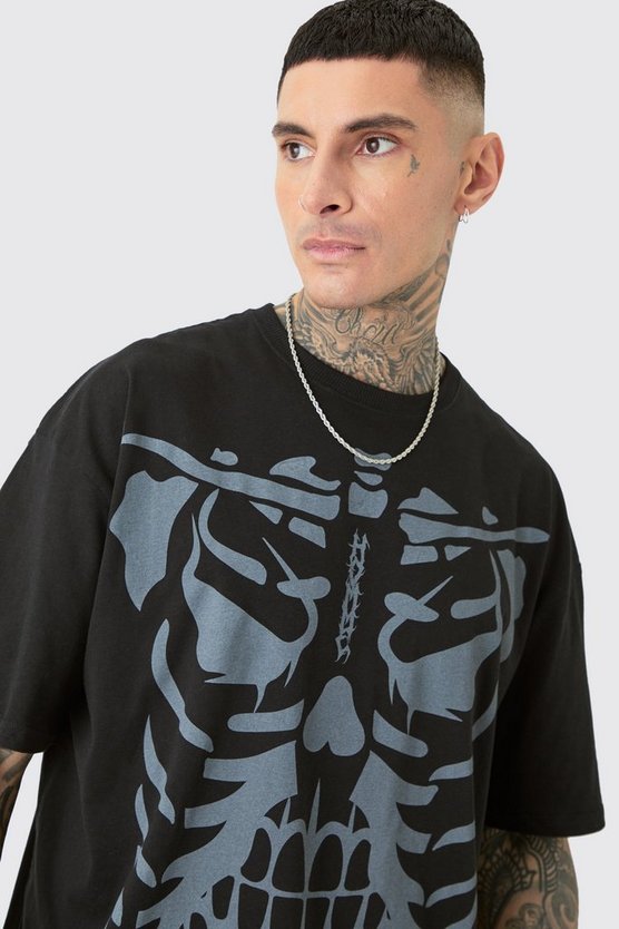 Tall schwarzes T-Shirt mit Skelett-Print