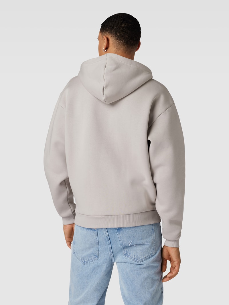 Sweatjacke mit Label-Stitching in mittelgrau
