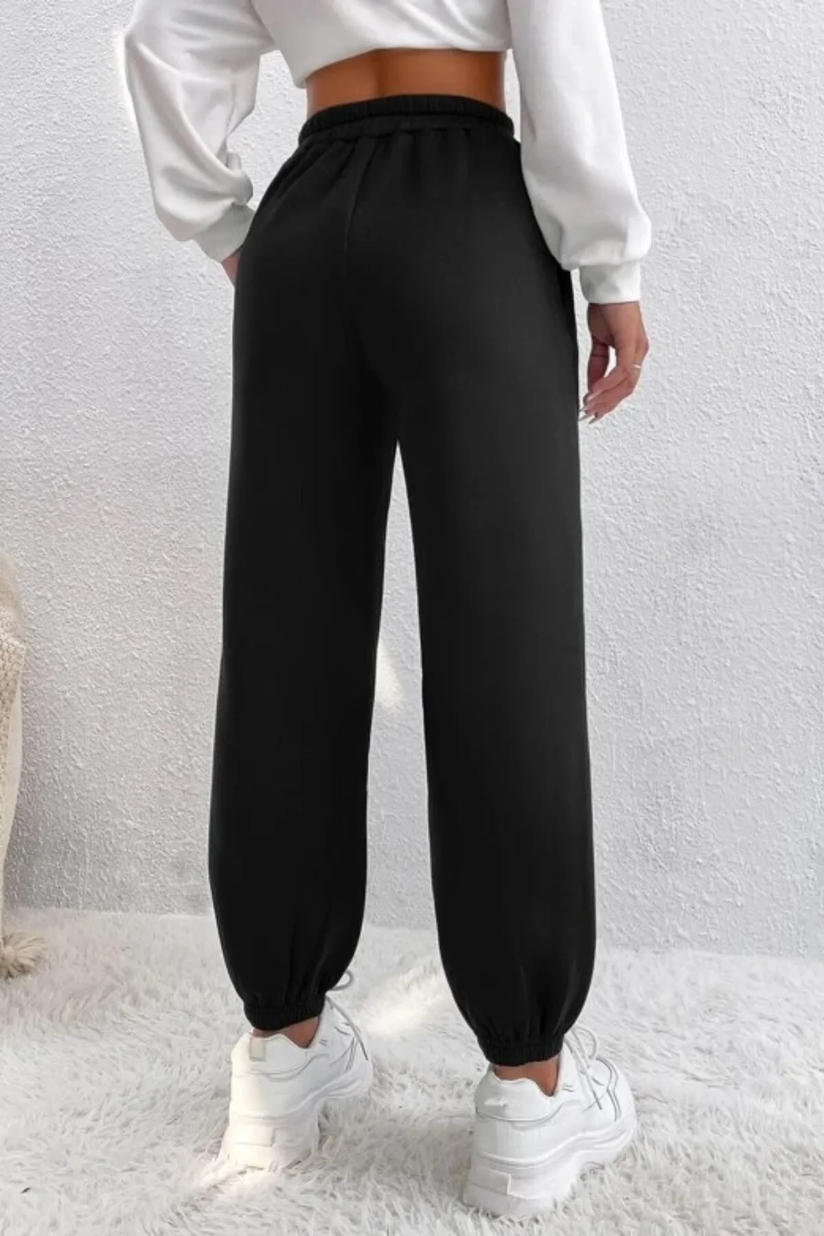 MODAGEN  Schwarze Unisex-Jogginghose in Übergröße mit California-Print und elastischen Beinen
