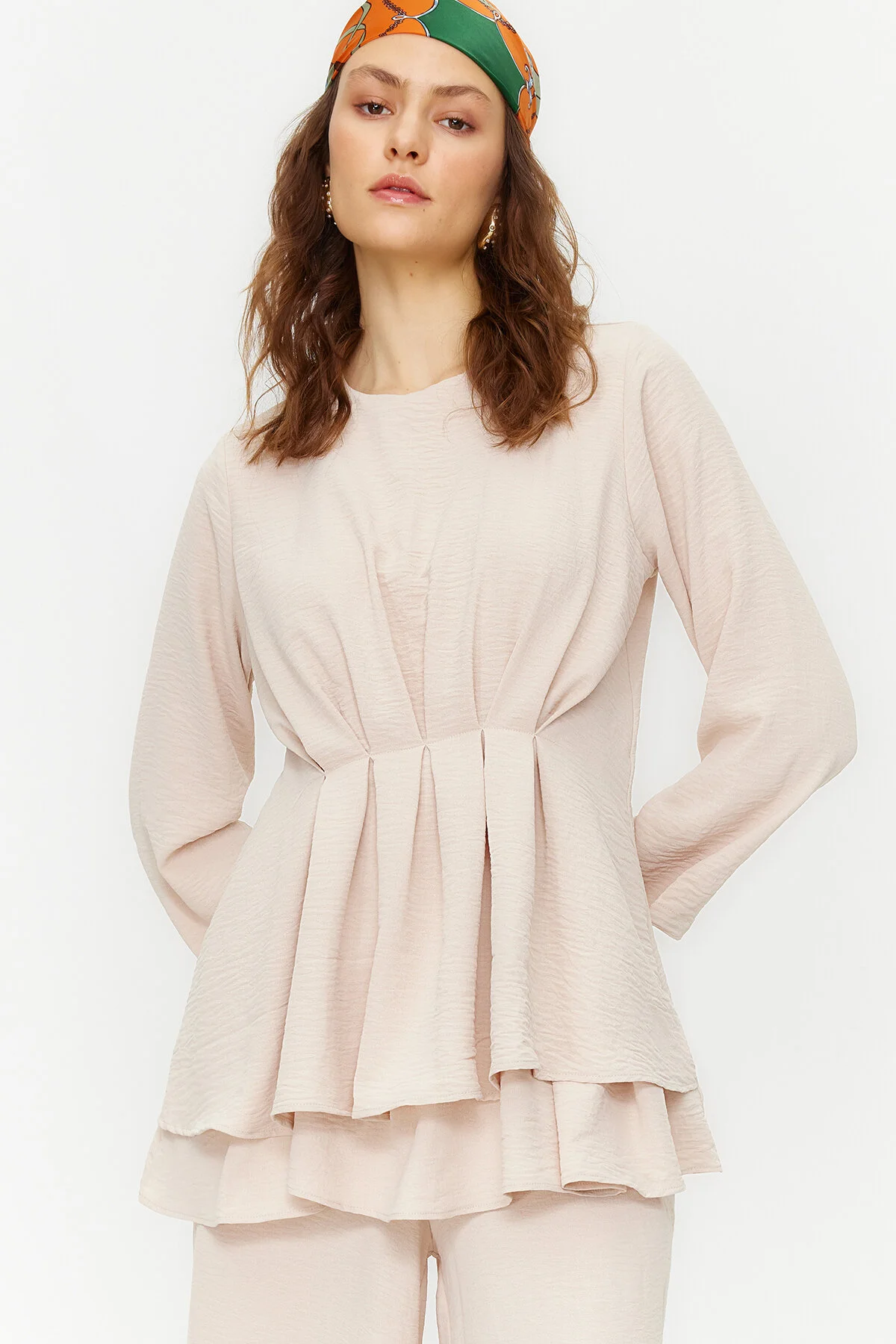 Trendyol Modest  Steinfarbenes Aerobin-Tunika-Hose-Set mit gewebter Unterseite und Oberteil TCTSS24US00009